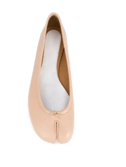 Femme Maison Margiela Tabi Ballerina Flats 7 Femme Maison Margiela Tabi Ballerina Flats -Épure Mode Promos Boutique 13056469 21500573 1000