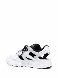 Homme Maison Margiela Baskets Lacées à Détails De Découpes -Épure Mode Promos Boutique 17938330 37788133 1000