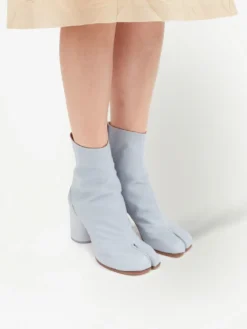 Femme Maison Margiela Bottines En Cuir à Bout Tabi -Épure Mode Promos Boutique 18884837 42417577 1000