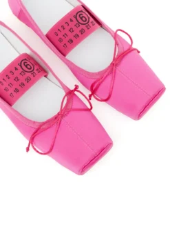 Femme MM6 Maison Margiela Ballerines à Brides Logo 9 Femme MM6 Maison Margiela Ballerines à Brides Logo -Épure Mode Promos Boutique 19398351 50068455 1000