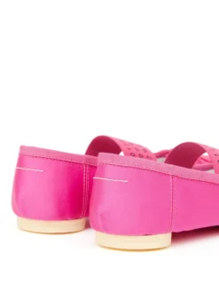 Femme MM6 Maison Margiela Ballerines à Brides Logo 10 Femme MM6 Maison Margiela Ballerines à Brides Logo -Épure Mode Promos Boutique 19398351 50068456 1000