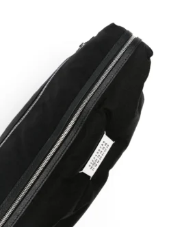 Homme Maison Margiela Sac Porté épaule Matelassé à Logo Signature 8 Homme Maison Margiela Sac Porté épaule Matelassé à Logo Signature -Épure Mode Promos Boutique 20618369 50622808 1000