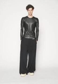 MM6 Maison Margiela Long Sleeved Unisex - T-Shirt À Manches Longues - Black -Épure Mode Promos Boutique 7046d91fc71f472882985b027218626d