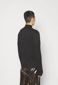 MM6 Maison Margiela Unisex - T-Shirt À Manches Longues - Black -Épure Mode Promos Boutique 89250b43a3d2438bbbeded24f51a1e77