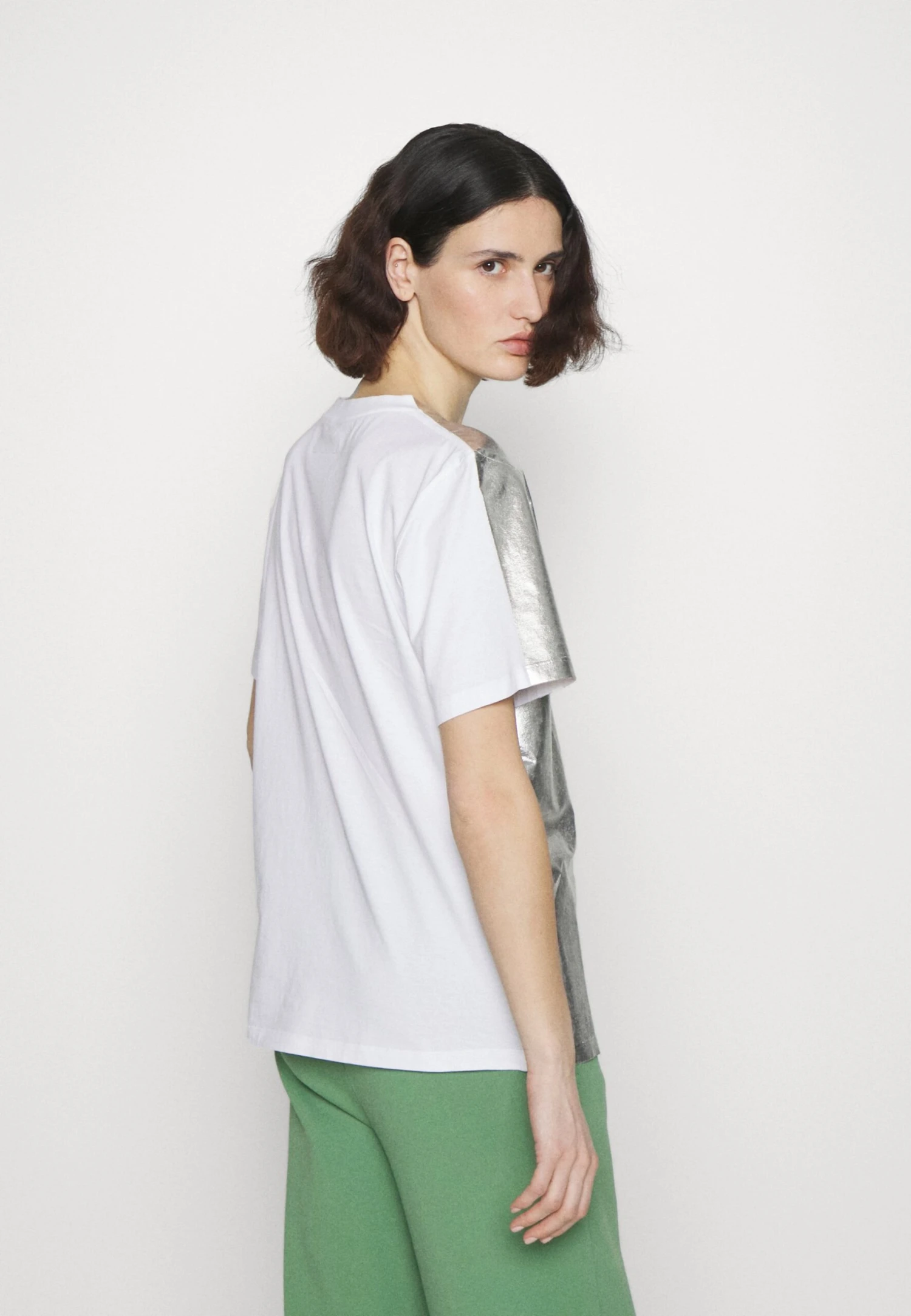 MM6 Maison Margiela T-Shirt Imprimé - Silver/White 4 MM6 Maison Margiela T-Shirt Imprimé - Silver/White – Image 4