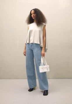 Épure Mode Promos Boutique -Épure Mode Promos Boutique ea7965a31ca64bb7846db71549f8117b