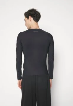 MM6 Maison Margiela Long Sleeved Unisex - T-Shirt À Manches Longues - Black -Épure Mode Promos Boutique f6a6dbd09b104de7a1b1f3865cbbe85a